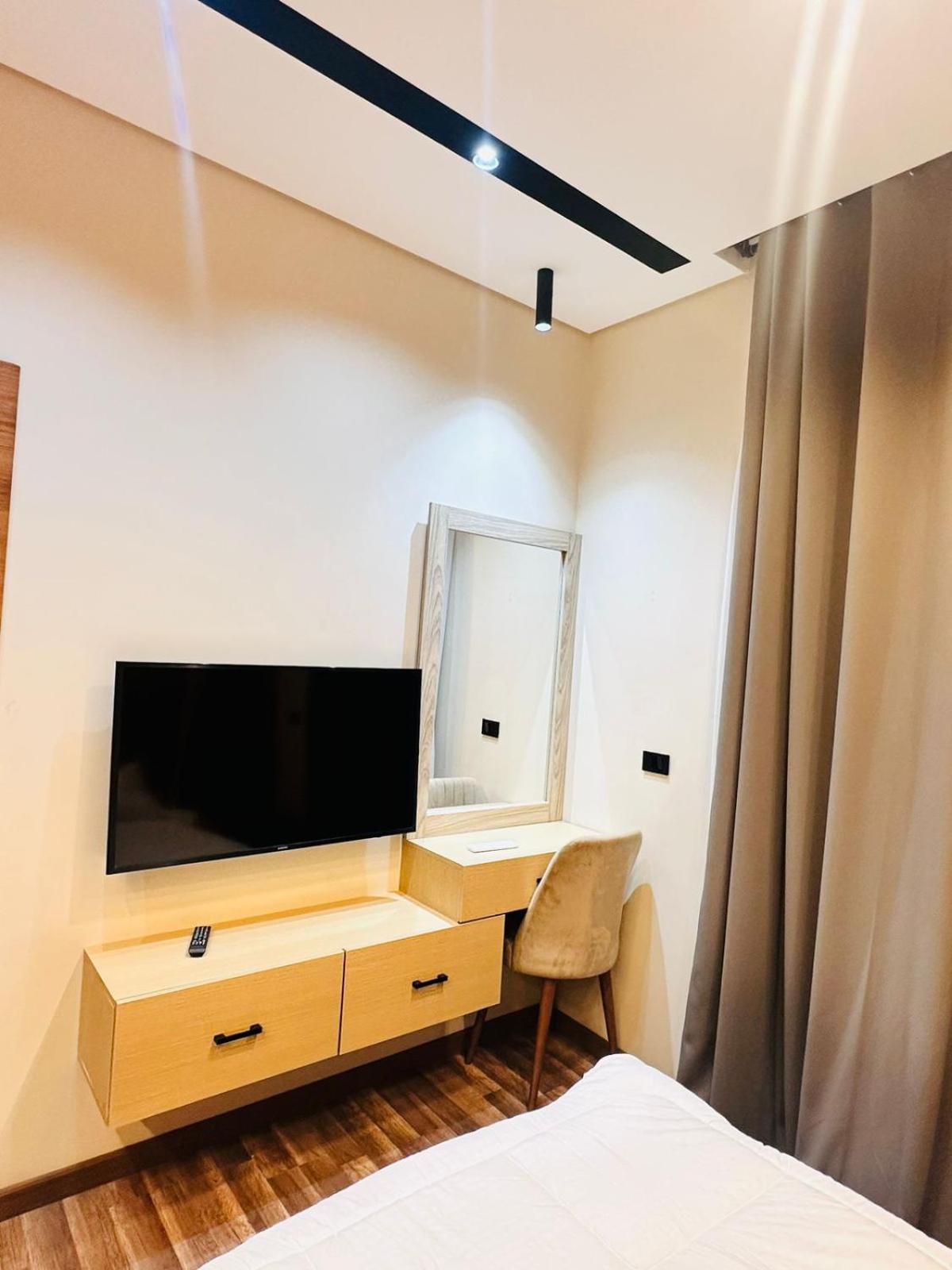 Farida Habu Palace Hotel Луксор Екстериор снимка