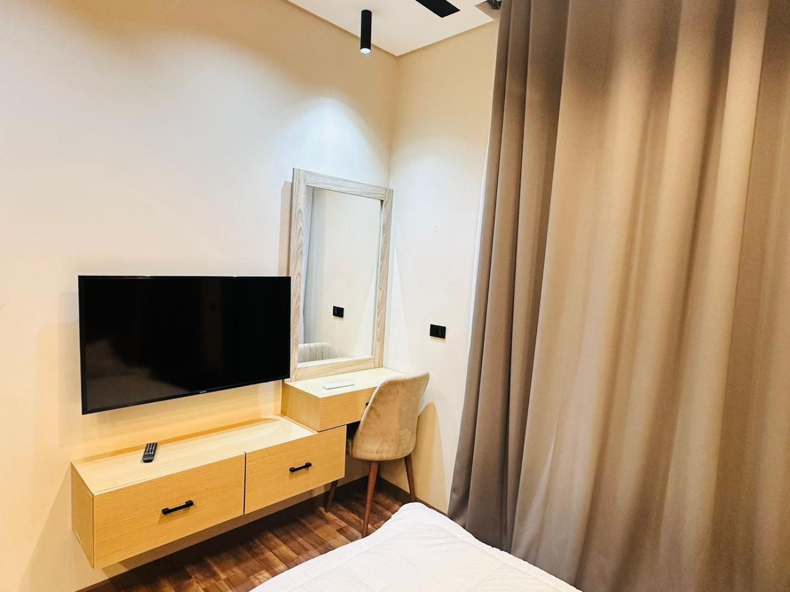 Farida Habu Palace Hotel Луксор Екстериор снимка